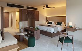 Purobeach Resort  5*